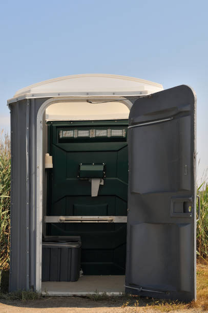 Portable Toilet Options We Offer in Claycomo, MO